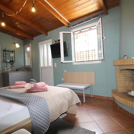 Pikinas Studios Near Ath Airport Markópoulon Екстериор снимка